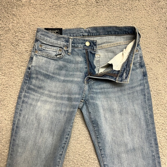 Abercrombie & Fitch Other - Abercrombie Fitch Jeans Mens 29x32 Blue Kennan Straight Stretch Light Wash